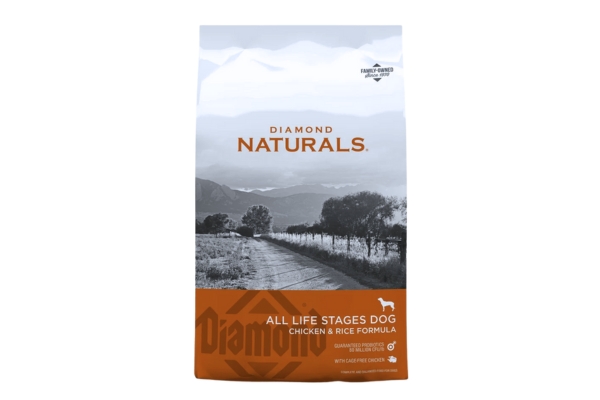 Dog food from Diamond Naturals